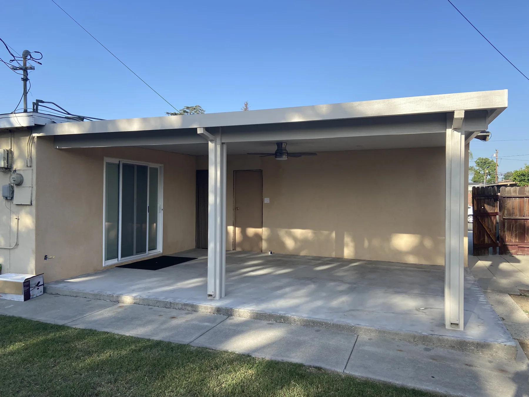 Aluminum patio cover along the back of the house